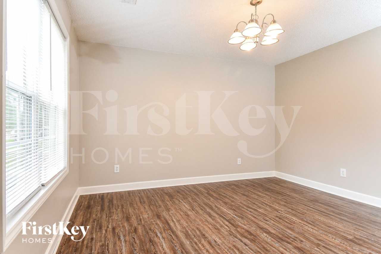 1405 Somerset Crossing Ln - Photo 5 of 15