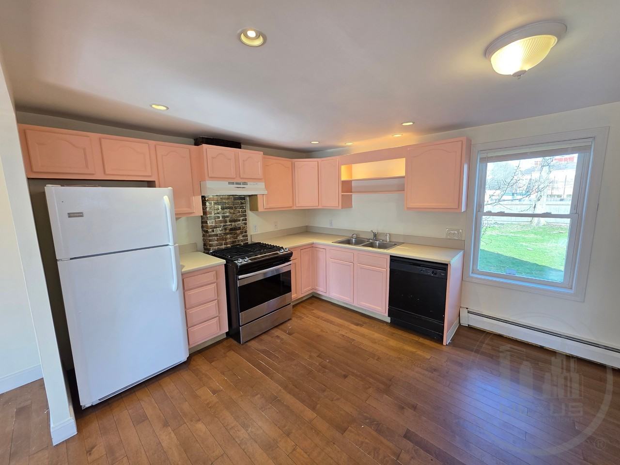 25 Milk St - Photo 7 of 15