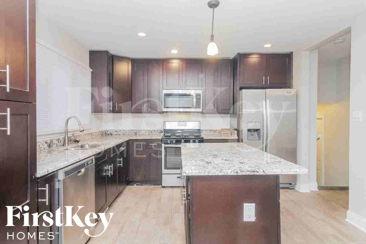 1332 Jamie Ln - Photo 6 of 15