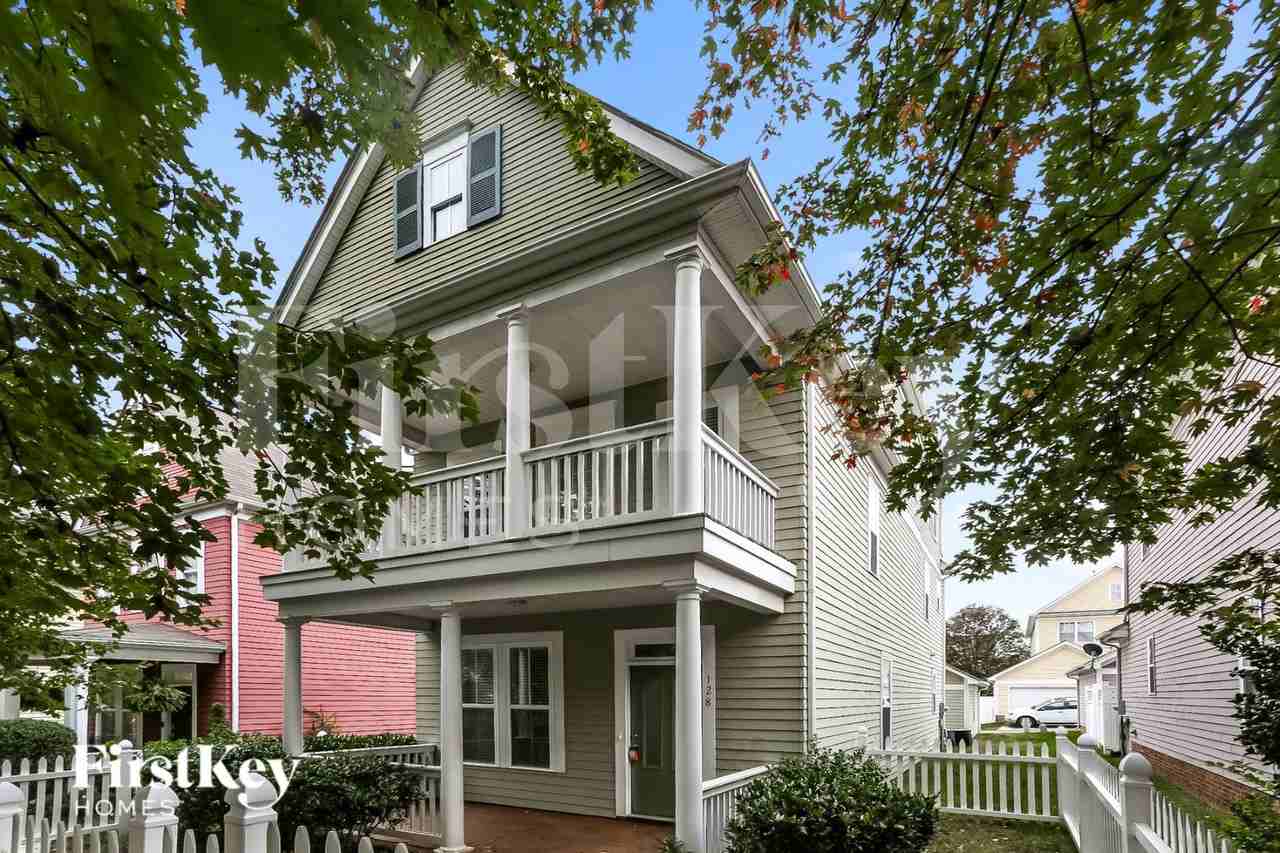 128 Kensington St - Photo 2 of 15