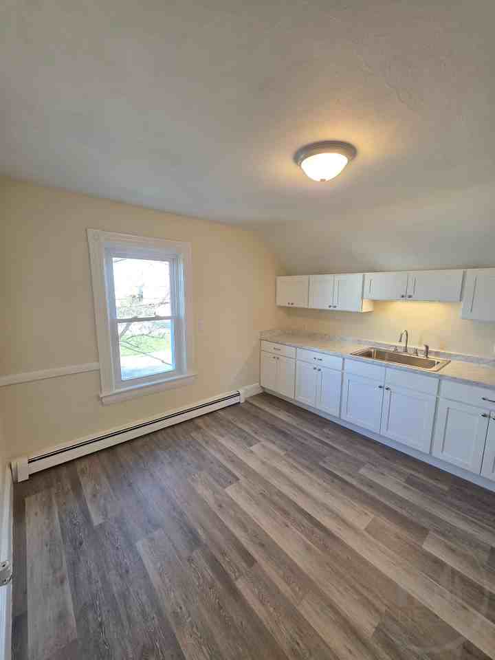 459 Pontiac Ave - Photo 2 of 9