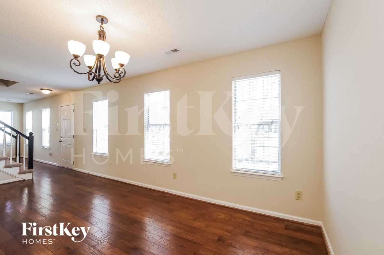 12105 Landen Dr - Photo 5 of 15