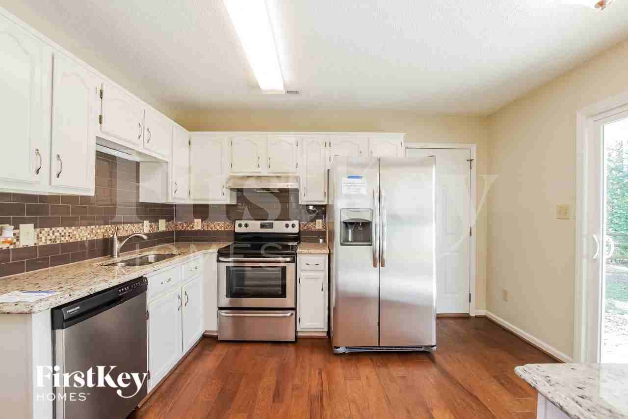 12105 Landen Dr - Photo 6 of 15