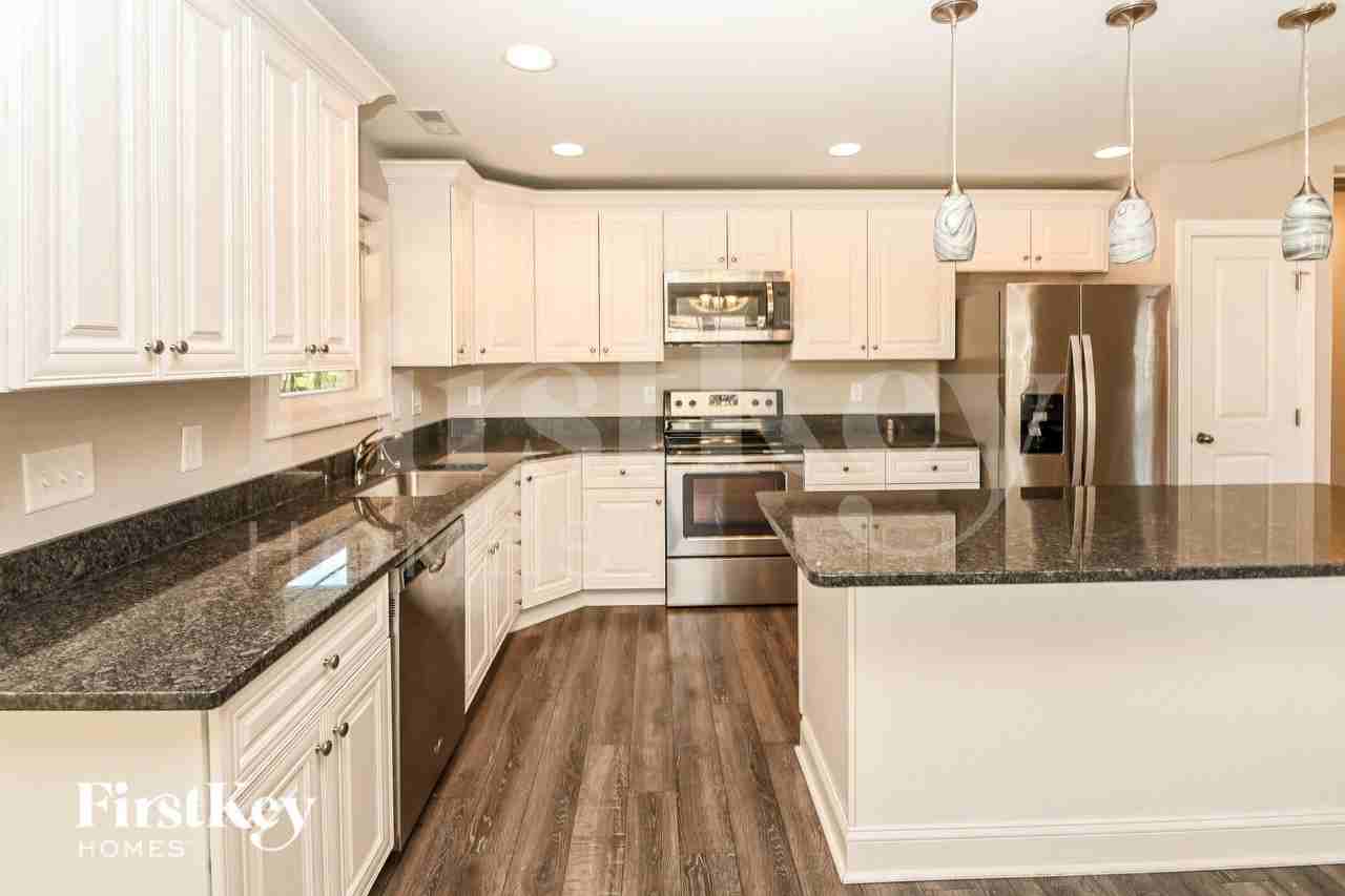 119 Cline St - Photo 6 of 15