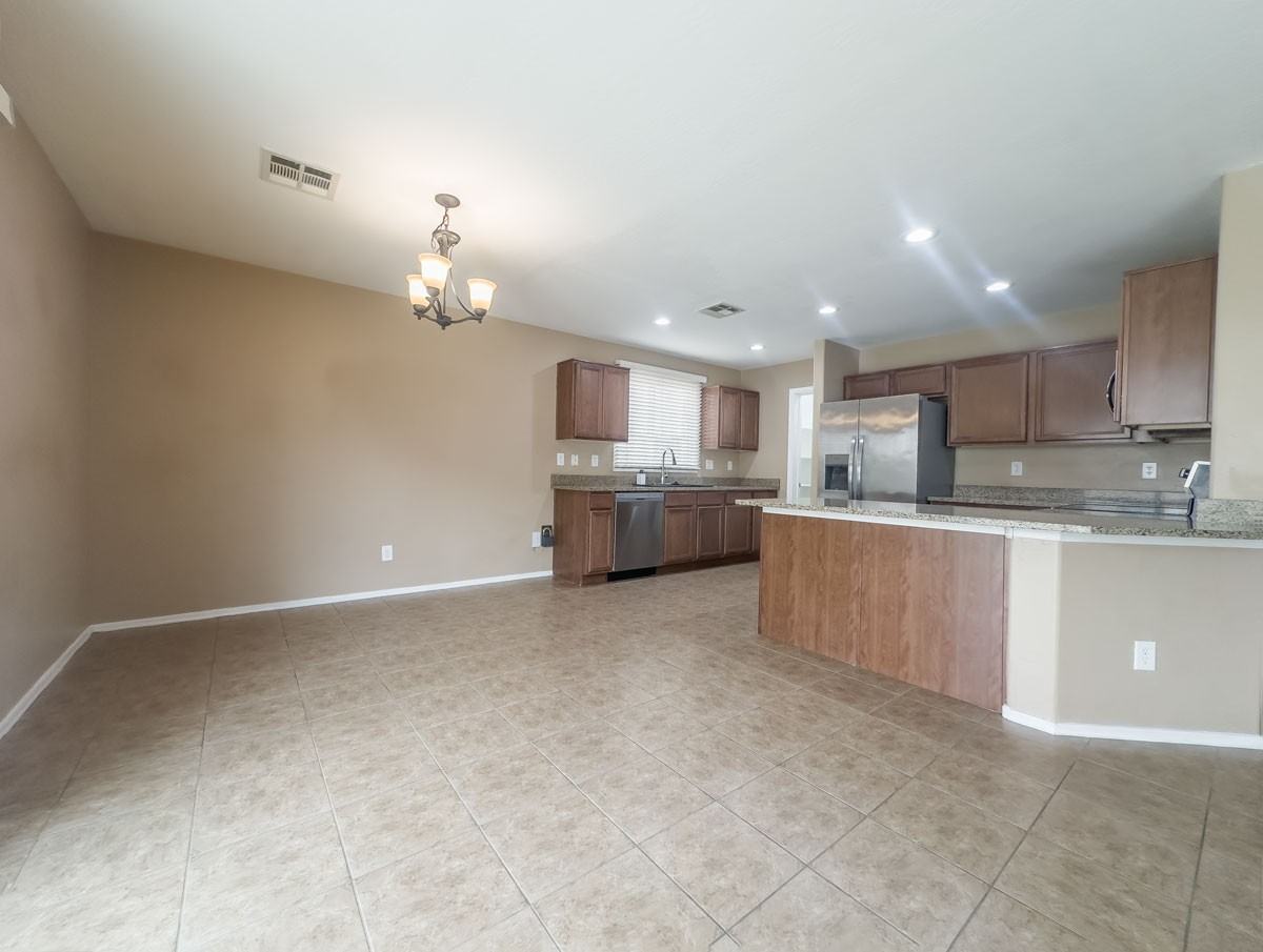 18272 W Bridger St - Photo 7 of 26