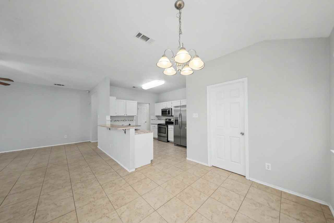 4305 Rifle Dr - Photo 6 of 25