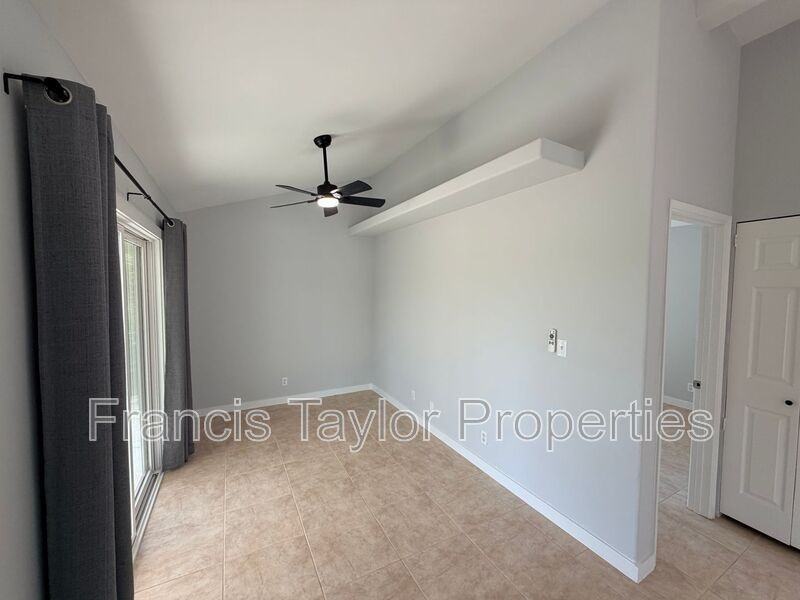 13755 Via Encantado - Photo 3 of 9