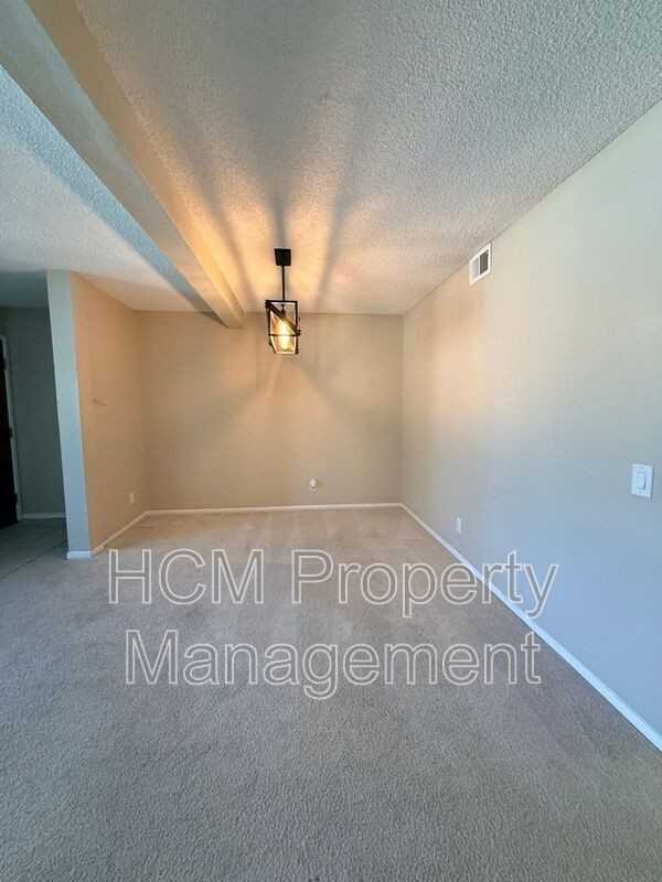 4852 Cabana Dr #204 - Photo 5 of 26