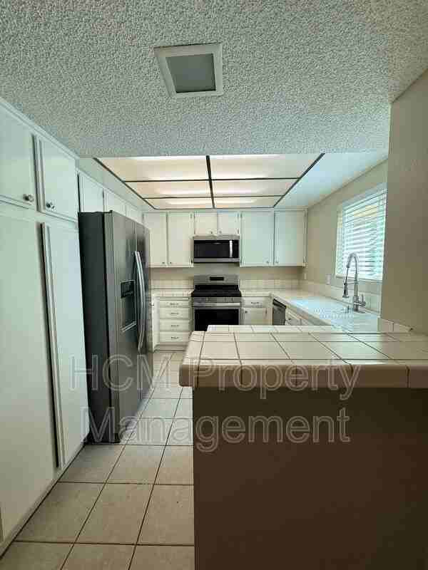 4852 Cabana Dr #204 - Photo 7 of 26