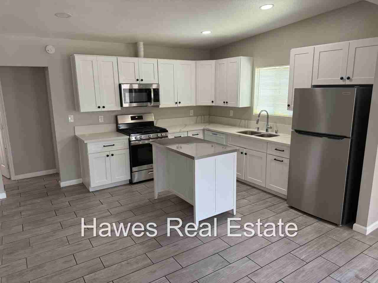 430 E Arrow Hwy #B - Photo 4 of 14