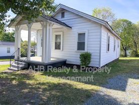 1104 W Webb Ave - Photo 1 of 1