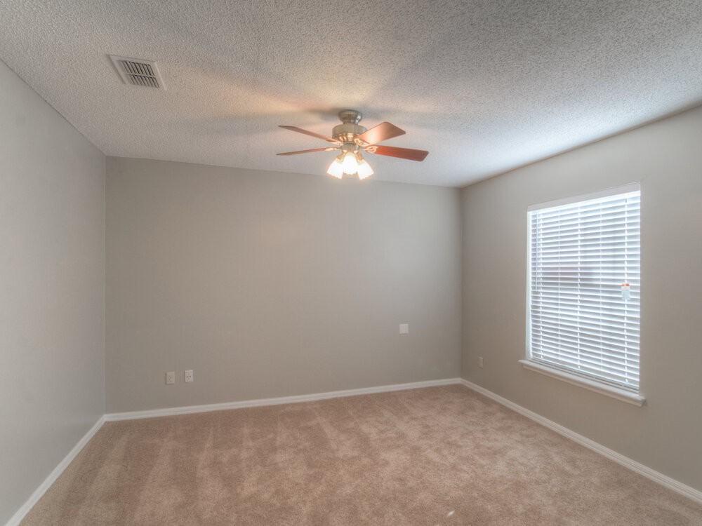 313 Johns Glen Dr - Photo 6 of 16