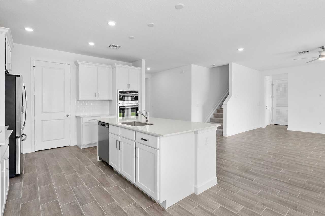 6843 Cobia Circle - Photo 4 of 10