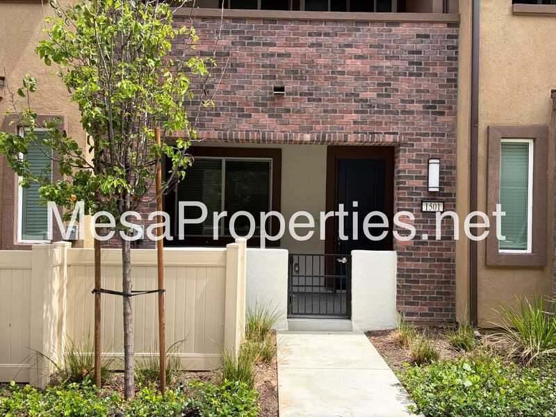 1501 Stratus Dr - Photo 4 of 18