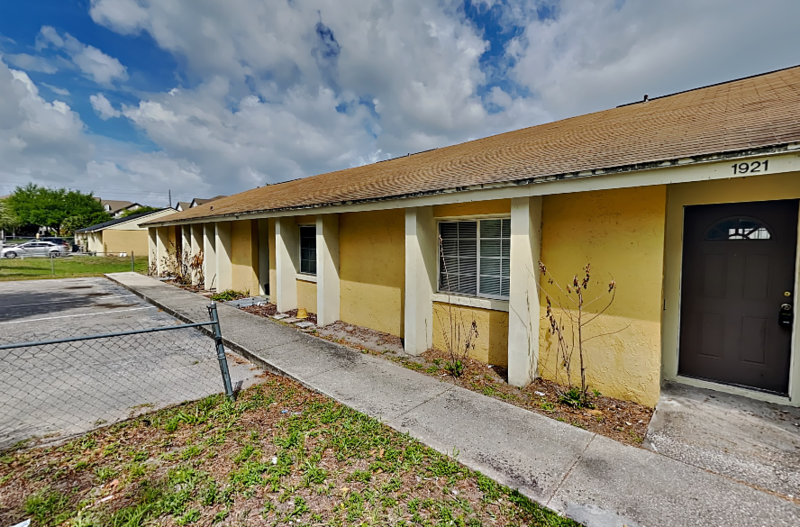 1921 Truman Rd - Photo 2 of 20