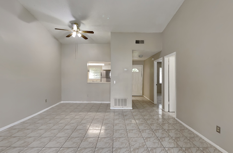 1921 Truman Rd - Photo 4 of 20