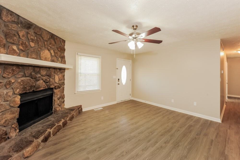 3325 Shady Cove Rd #0 - Photo 3 of 16