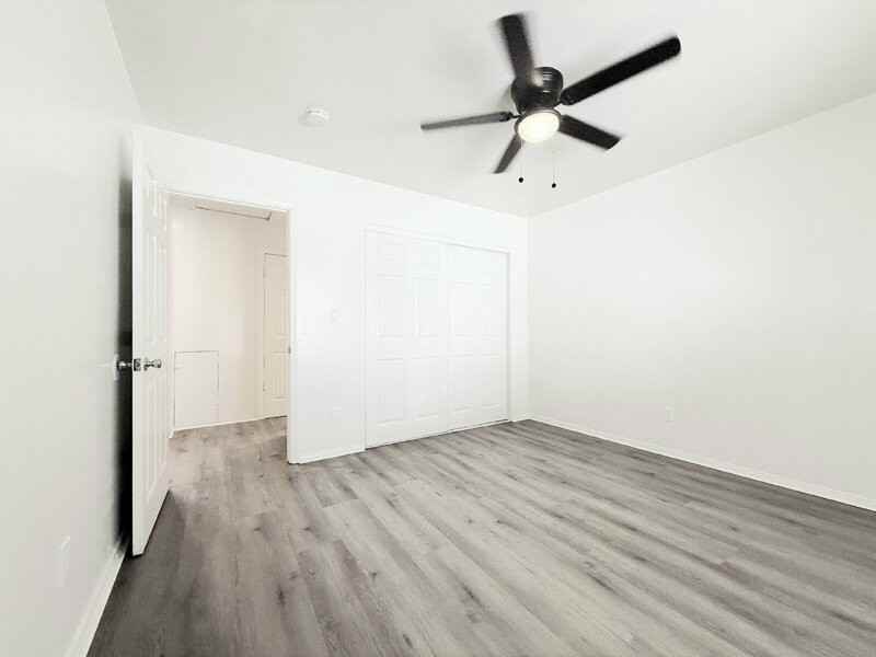 3173 Fairmount St - Photo 7 of 15