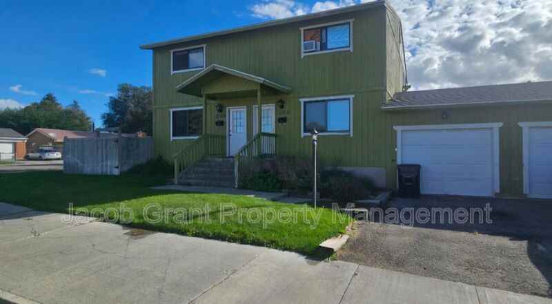 360 N Fanning Ave