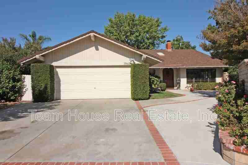 25433 Plaza Escovar - Photo 2 of 36