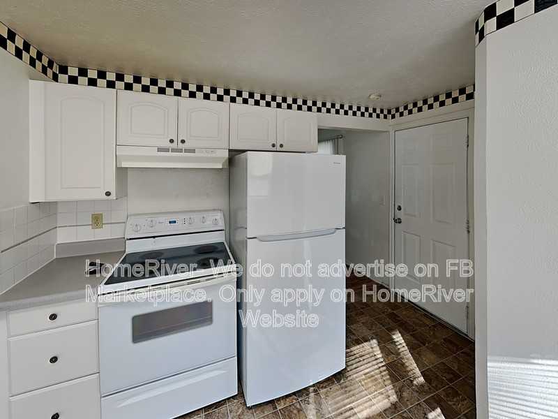 5614 N Cannon St - Photo 6 of 15