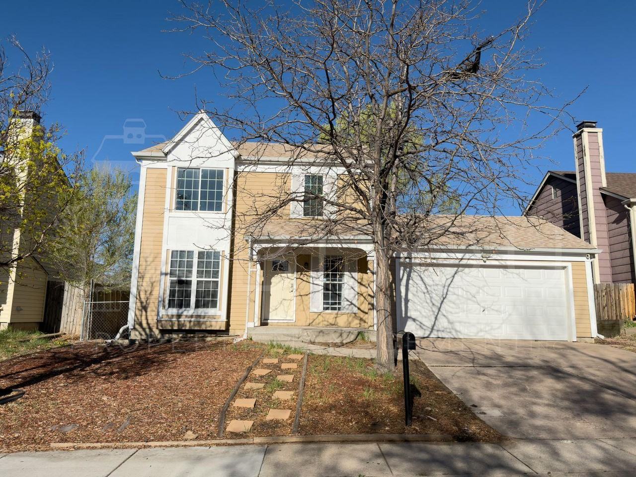 2560 Clarendon Dr