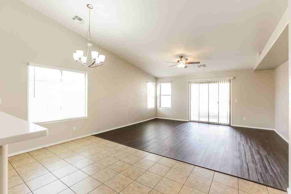 6622 S 23rd Ave - Photo 7 of 15