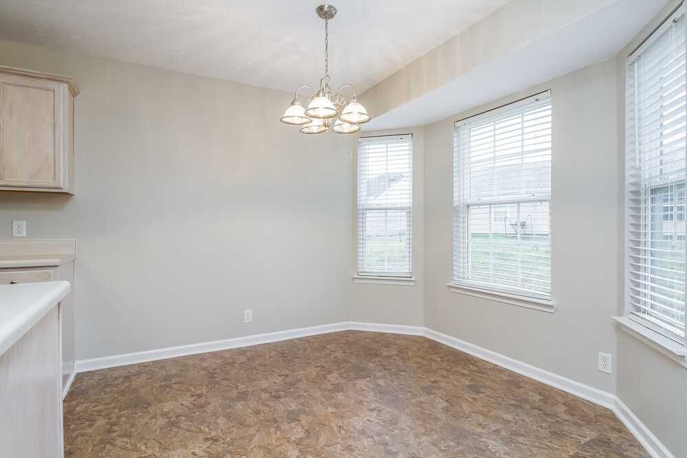 1413 Chesterbrook Ct - Photo 4 of 15