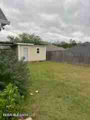 18278 Tara Brooke Dr - Photo 2 of 12