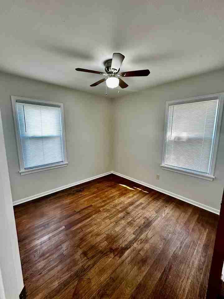 126 California Blvd - Photo 7 of 24