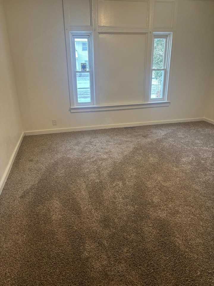 724 Mulberry St - Photo 3 of 18