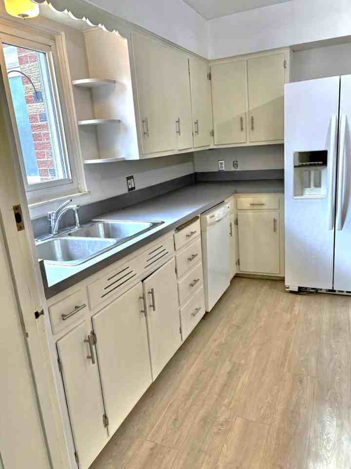 4033 Hillandale Rd #4ORD - Photo 4 of 13