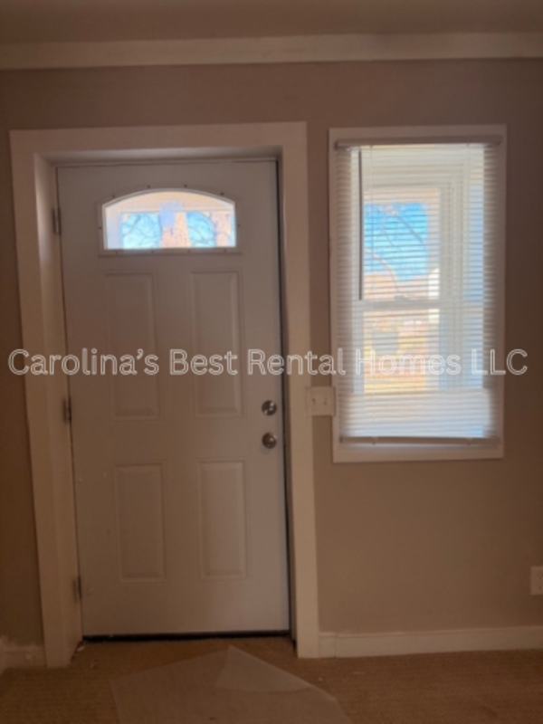 621 Milligan St - Photo 2 of 12