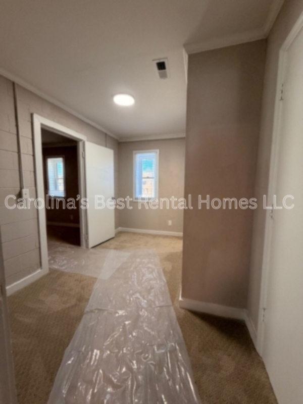 621 Milligan St - Photo 4 of 12