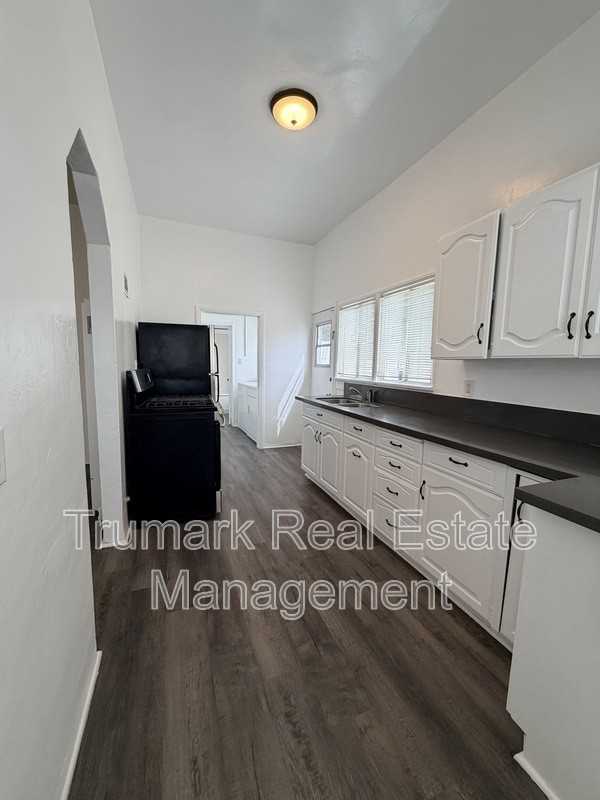 1728 N California St - Photo 5 of 16