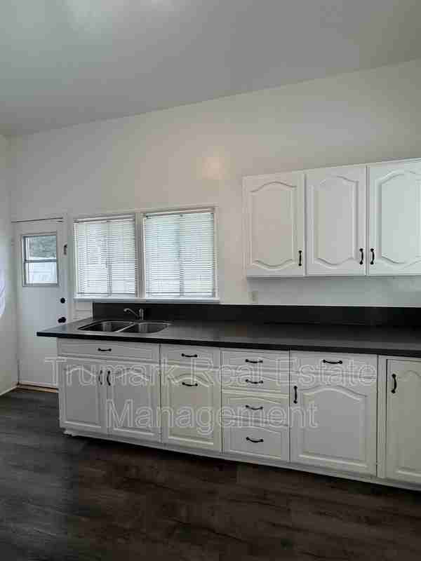 1728 N California St - Photo 7 of 16