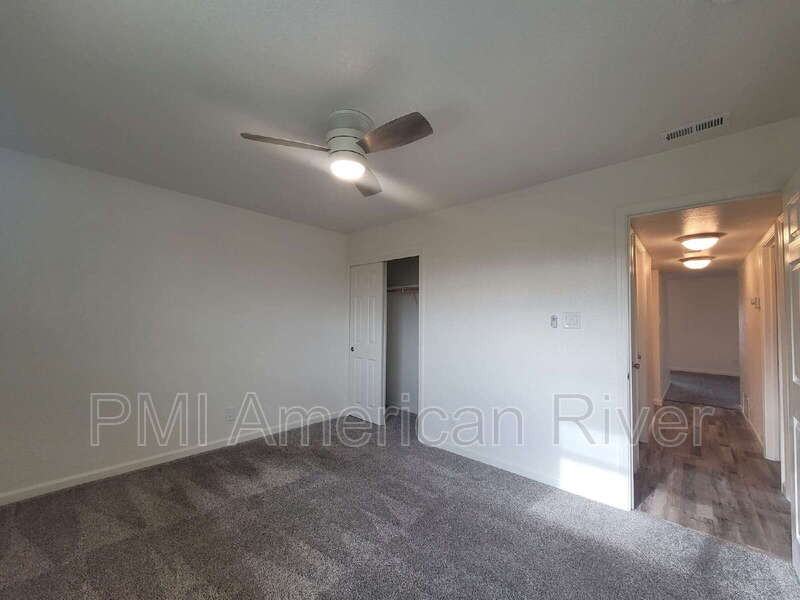 7145 Bacchini Ave - Photo 6 of 14