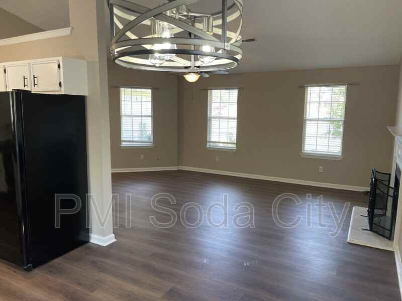 103 Walnut Grove Cir - Photo 5 of 36