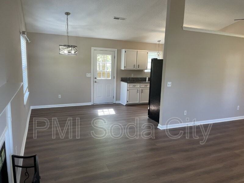 103 Walnut Grove Cir - Photo 7 of 36