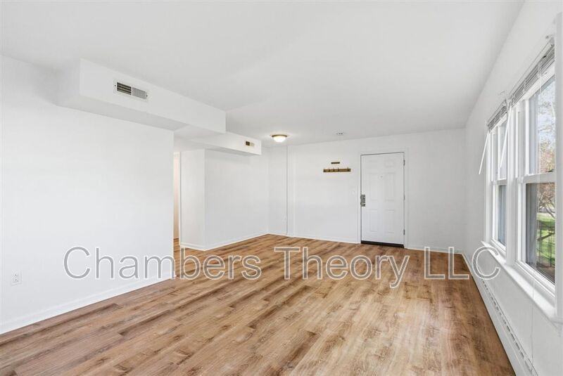 130 S 29th St #2 - Photo 4 of 22