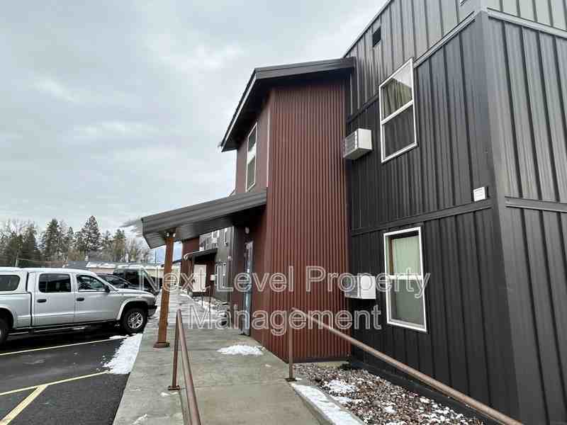 9 River Rd