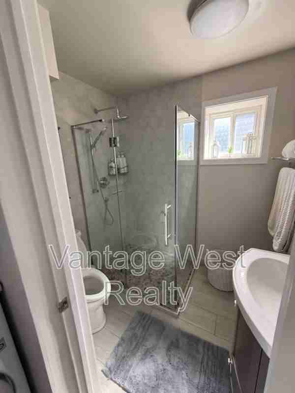 16247 Carrs Landing Rd - Photo 2 of 21