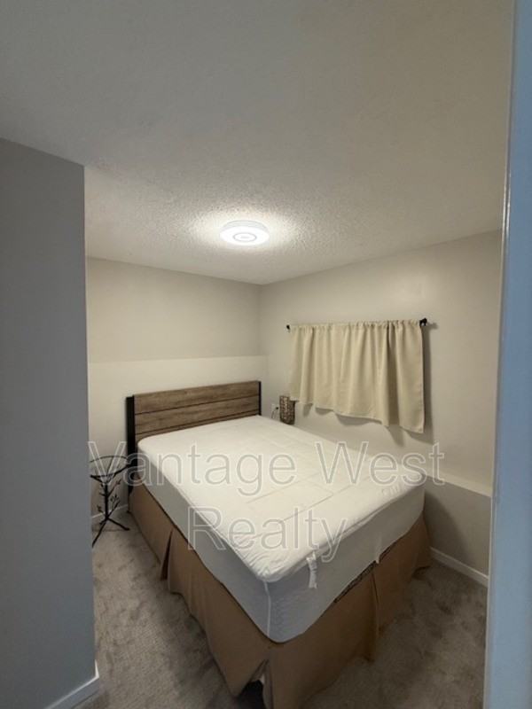 16247 Carrs Landing Rd - Photo 6 of 21