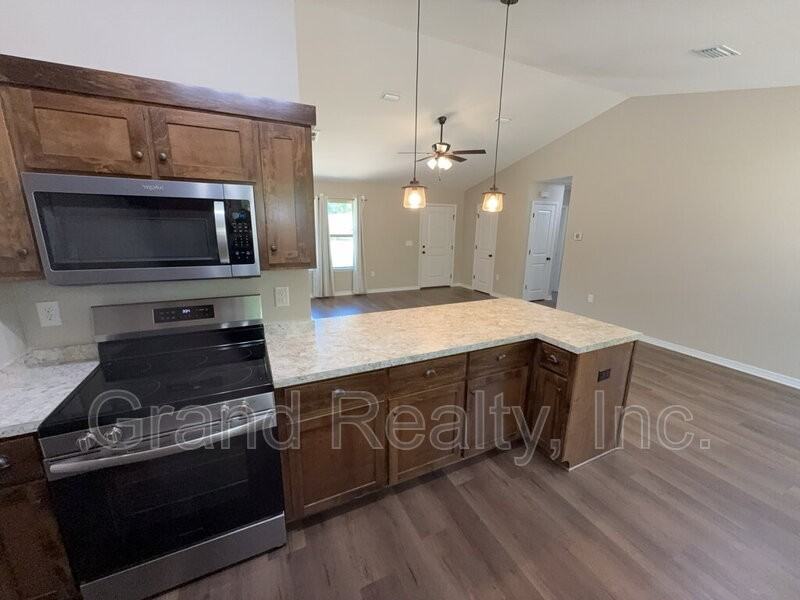 4090 Charles Cir - Photo 7 of 22