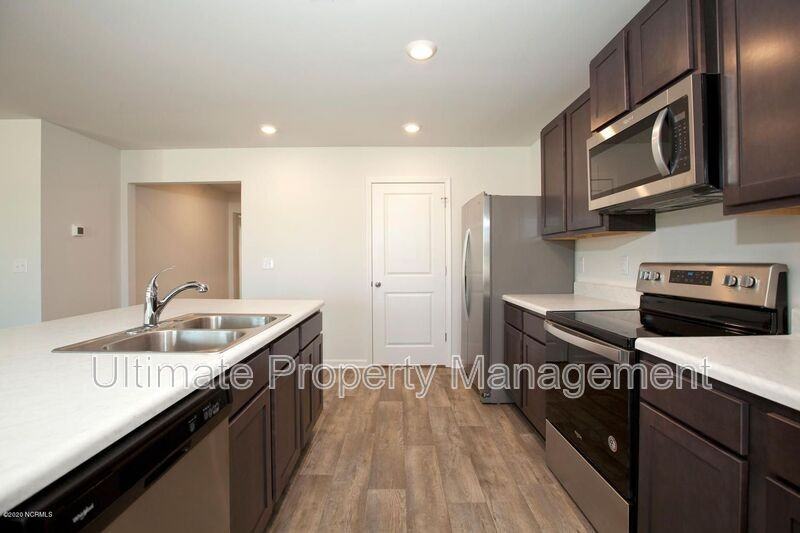 585 Draymore Dr Ne - Photo 4 of 32