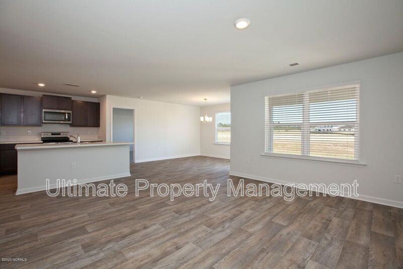 585 Draymore Dr Ne - Photo 7 of 32