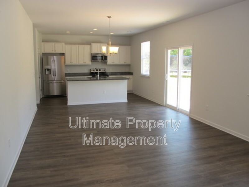 8164 E Highcroft Dr Ne - Photo 2 of 16