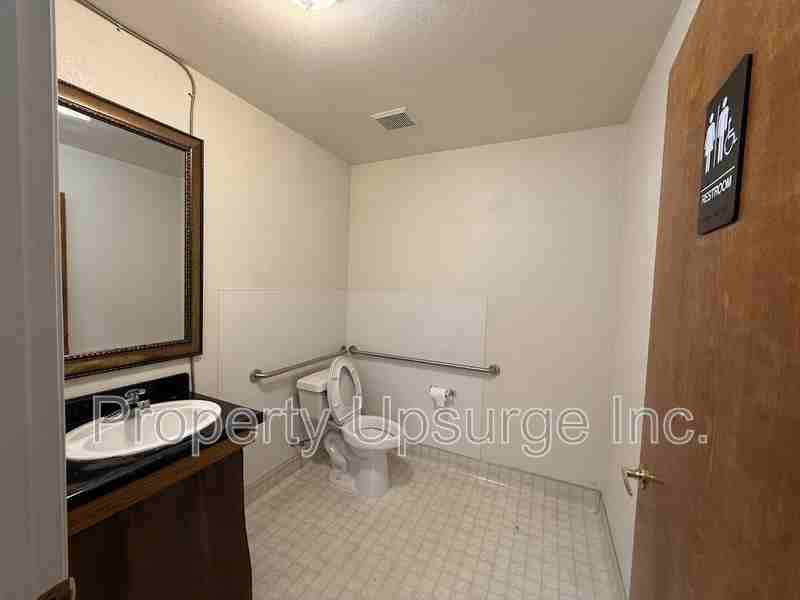 3404 Bechelli Ln - Photo 5 of 5