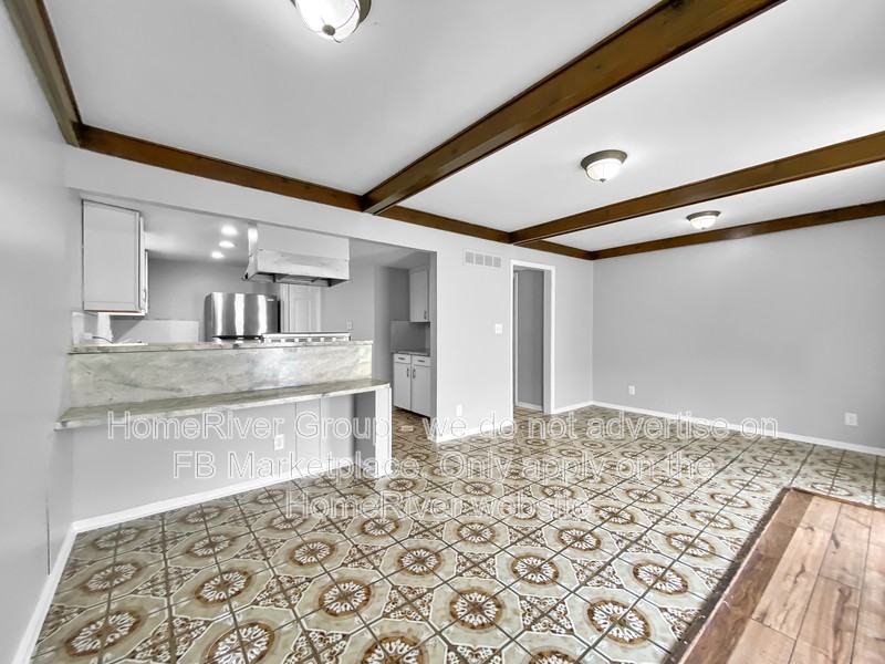 6238 E 129th St - Photo 3 of 16