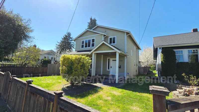 1733 N Wycoff Ave - Photo 2 of 40